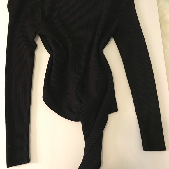 Zara black crop top long sleeve split thigh hem - Picture 6 of 8